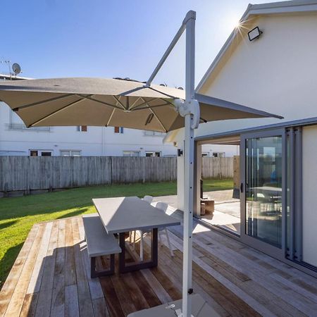 Villa The Iconic Kiwi Bach, Full Site Downtown Mount Mount Maunganui Exterior foto
