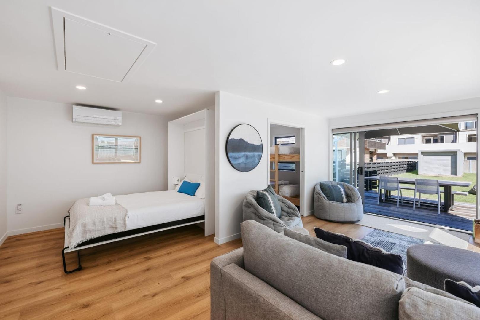 Villa The Iconic Kiwi Bach, Full Site Downtown Mount Mount Maunganui Exterior foto