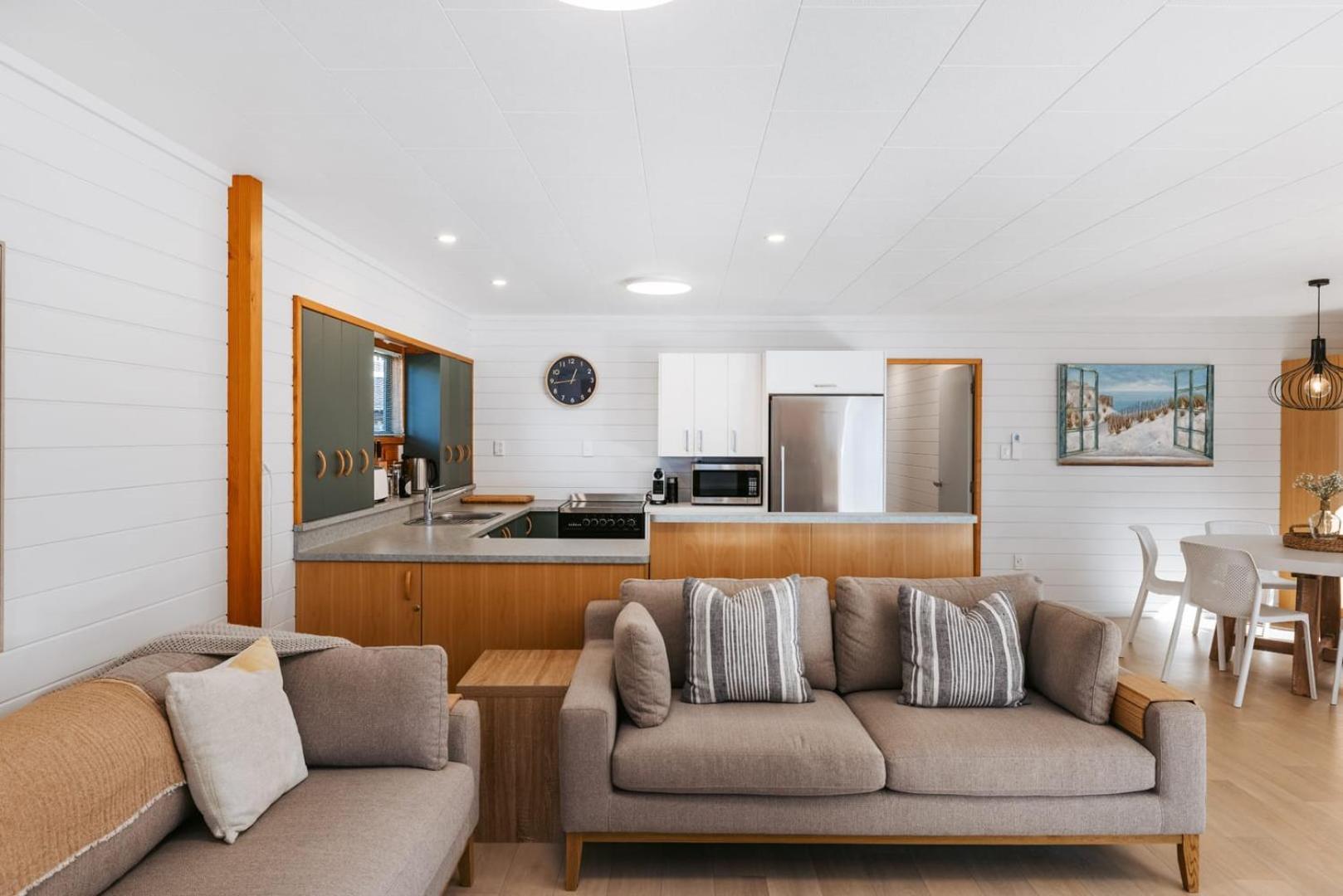 Villa The Iconic Kiwi Bach, Full Site Downtown Mount Mount Maunganui Exterior foto
