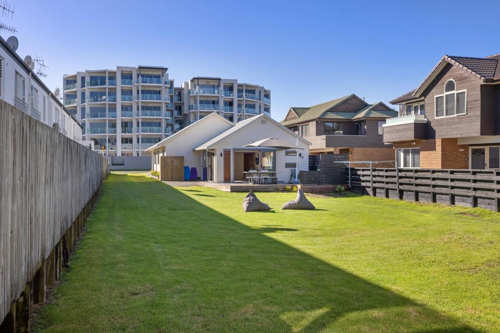 Villa The Iconic Kiwi Bach, Full Site Downtown Mount Mount Maunganui Exterior foto