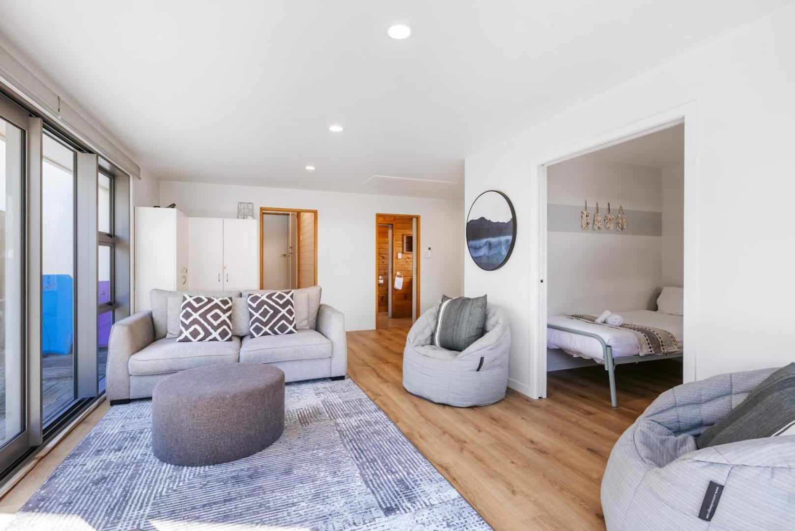 Villa The Iconic Kiwi Bach, Full Site Downtown Mount Mount Maunganui Exterior foto