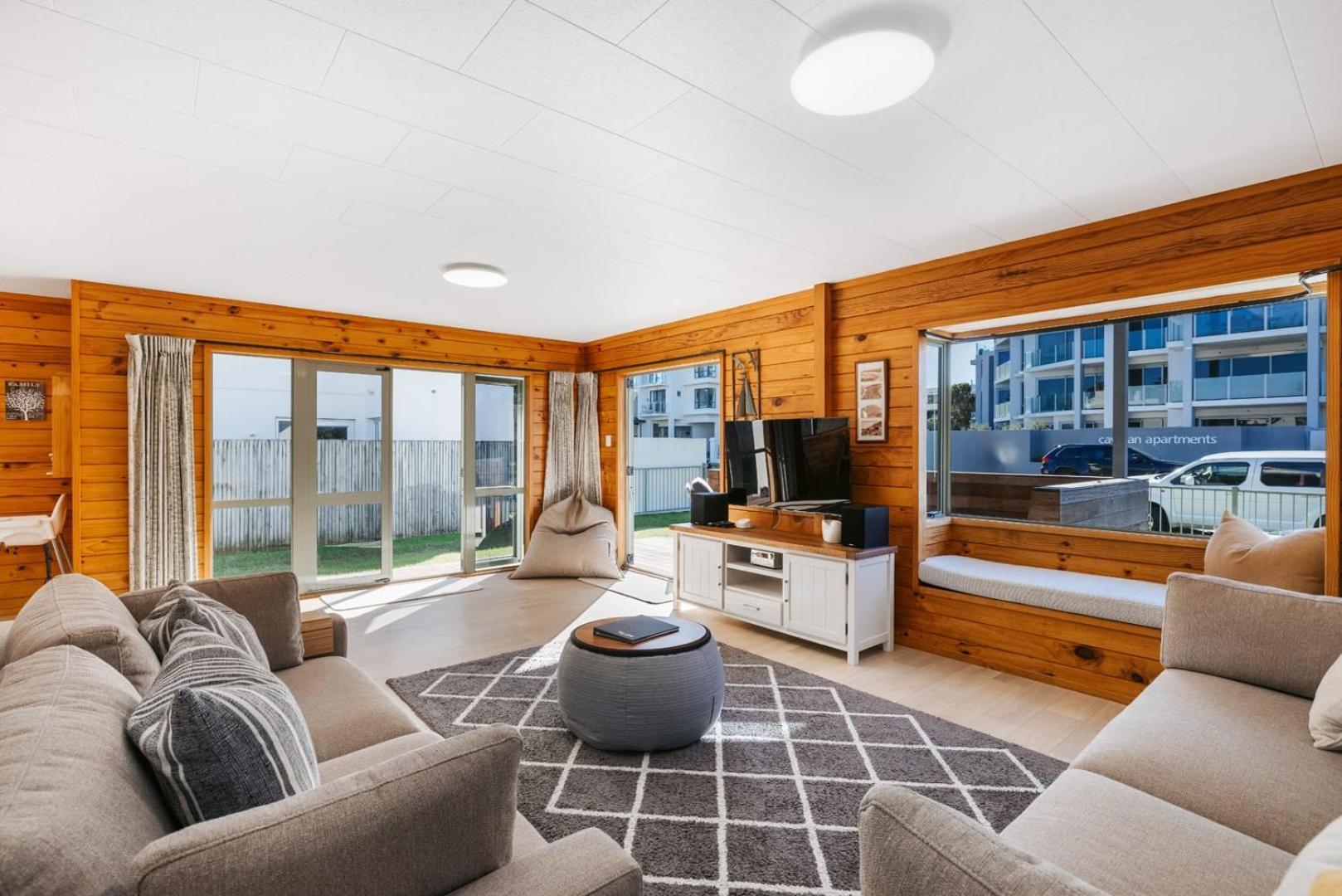 Villa The Iconic Kiwi Bach, Full Site Downtown Mount Mount Maunganui Exterior foto